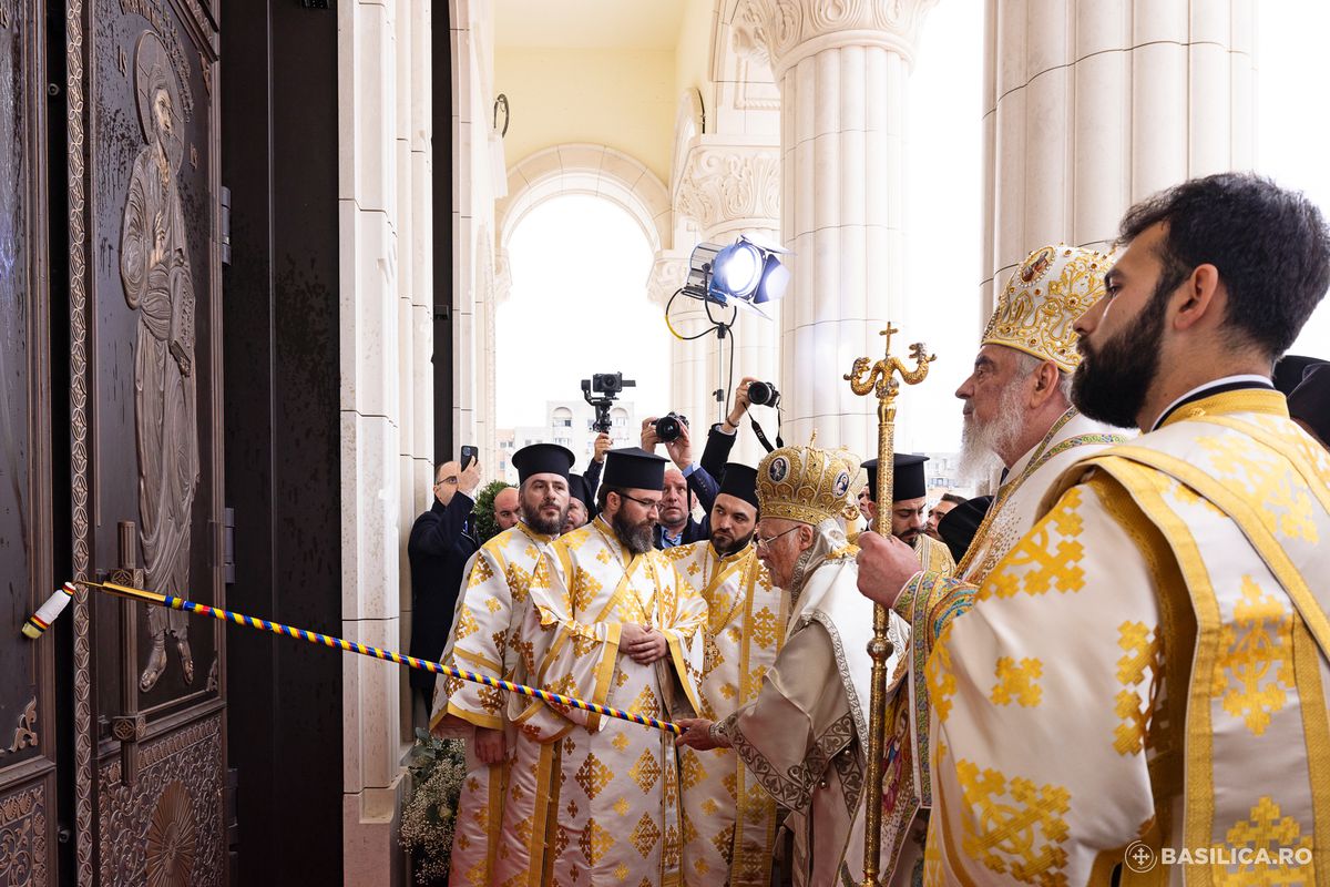 POZE generale sfințirea Catedralei României