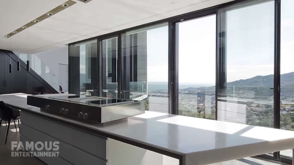 Lamine Yamal va cumpăra fosta vilă a lui Pique și Shakira » Suma uriașă pe care o va plăti pentru proprietate