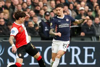 Dennis Man, victorie imensă în Feyenoord - PSV, într-un derby cu 5 goluri! Jucătorul oaspeților a reușit „tripla”