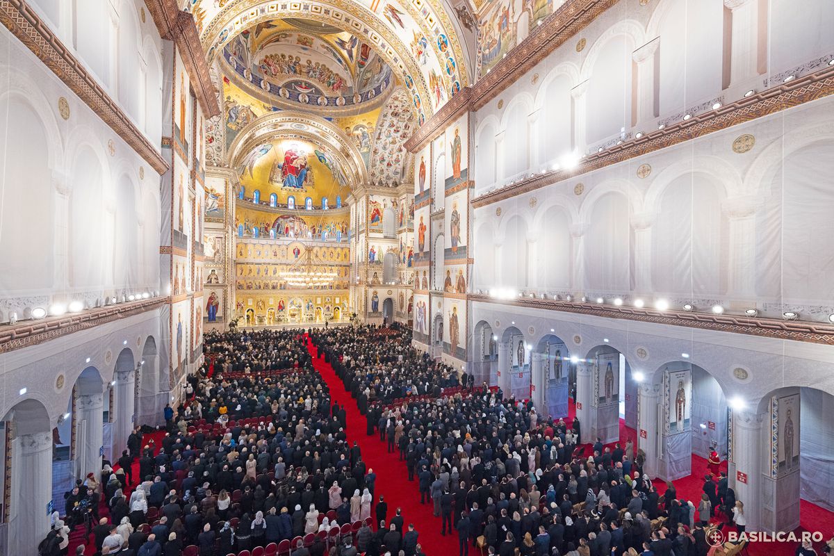 POZE generale sfințirea Catedralei României