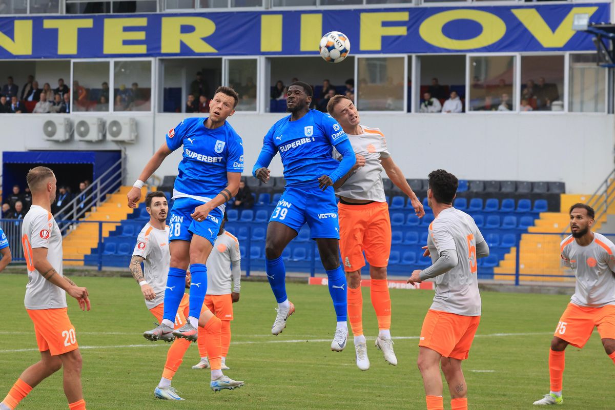 Fluier final în Metaloglobus - Universitatea Craiova » O nouă mare surpriză la Clinceni! + Clasamentul