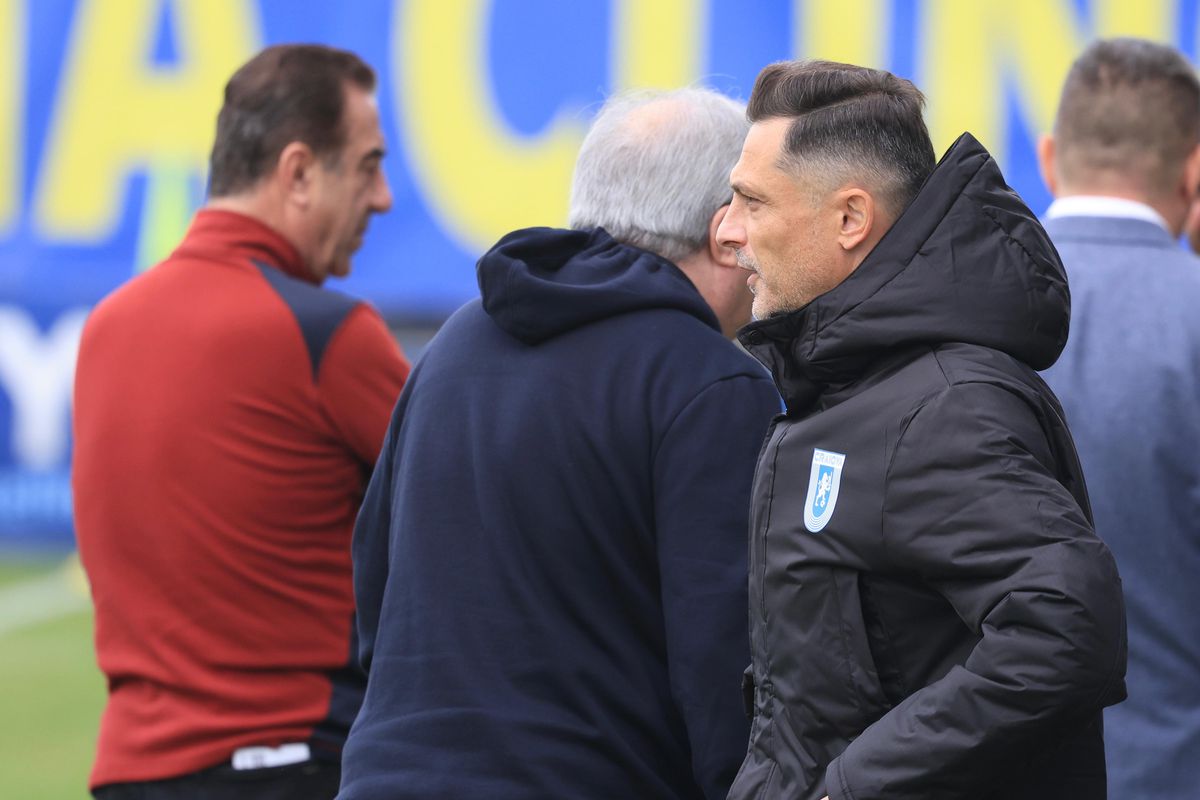 Costel Gâlcă, Mihai Stoichiță și Imad Kassas la Metaloglobus - Universitatea Craiova