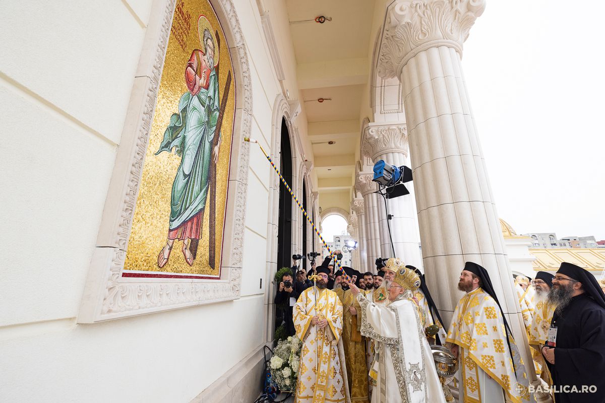 POZE generale sfințirea Catedralei României