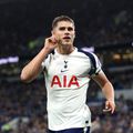 „Dubla” lui Micky Van de Ven a adus victoria lui Tottenham pe terenul lui Everton // FOTO: Getty Images