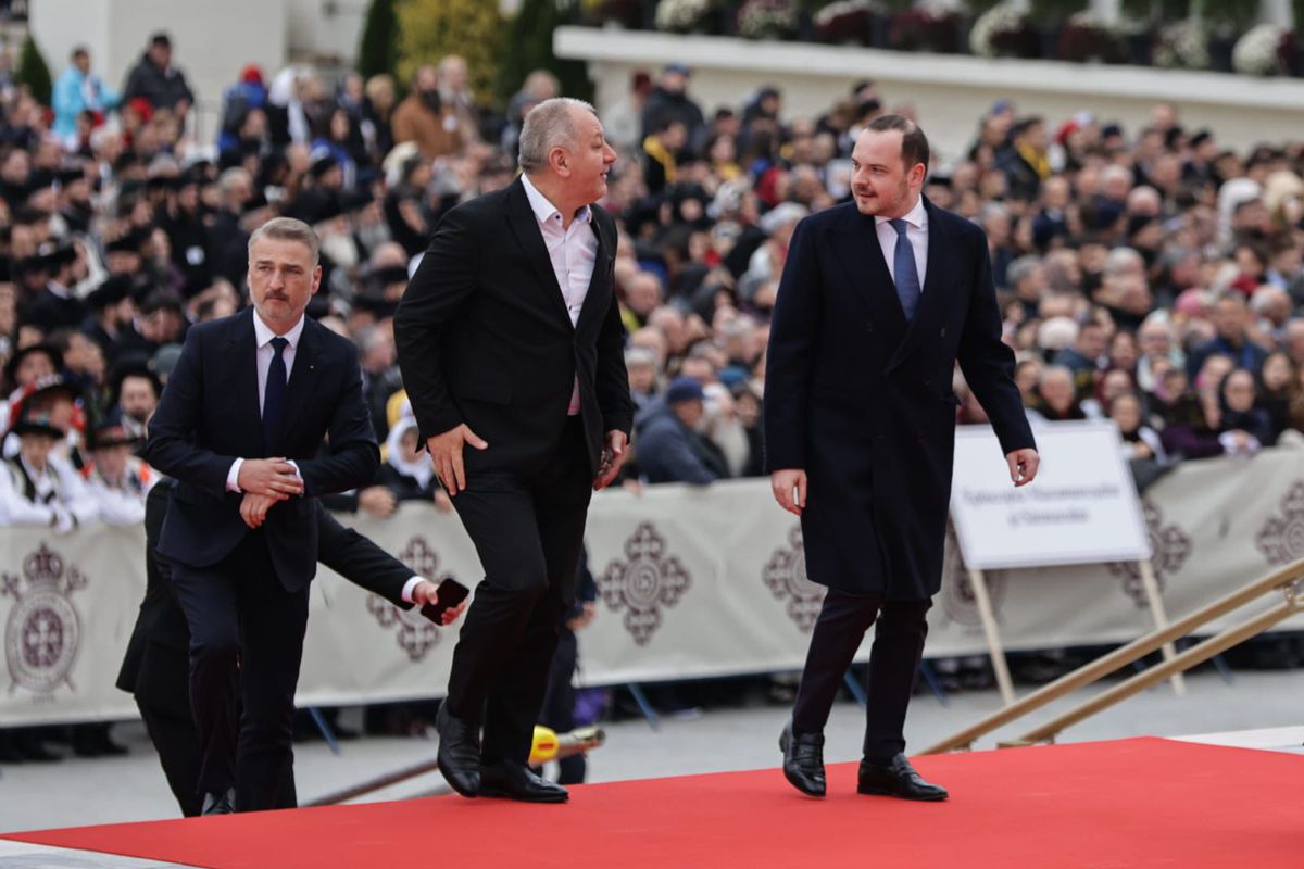 Gigi Becali la sfințirea Catedralei României