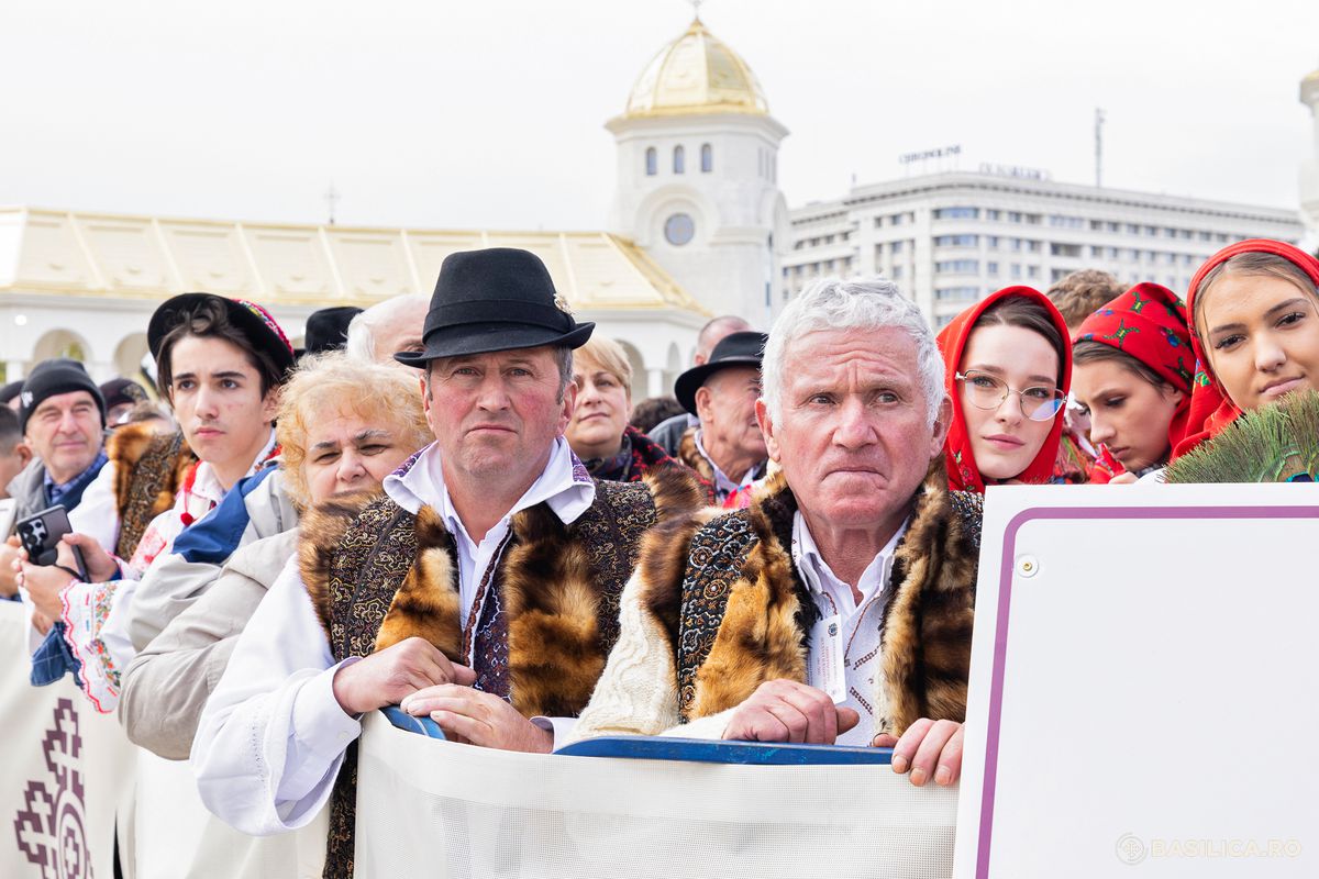 POZE generale sfințirea Catedralei României