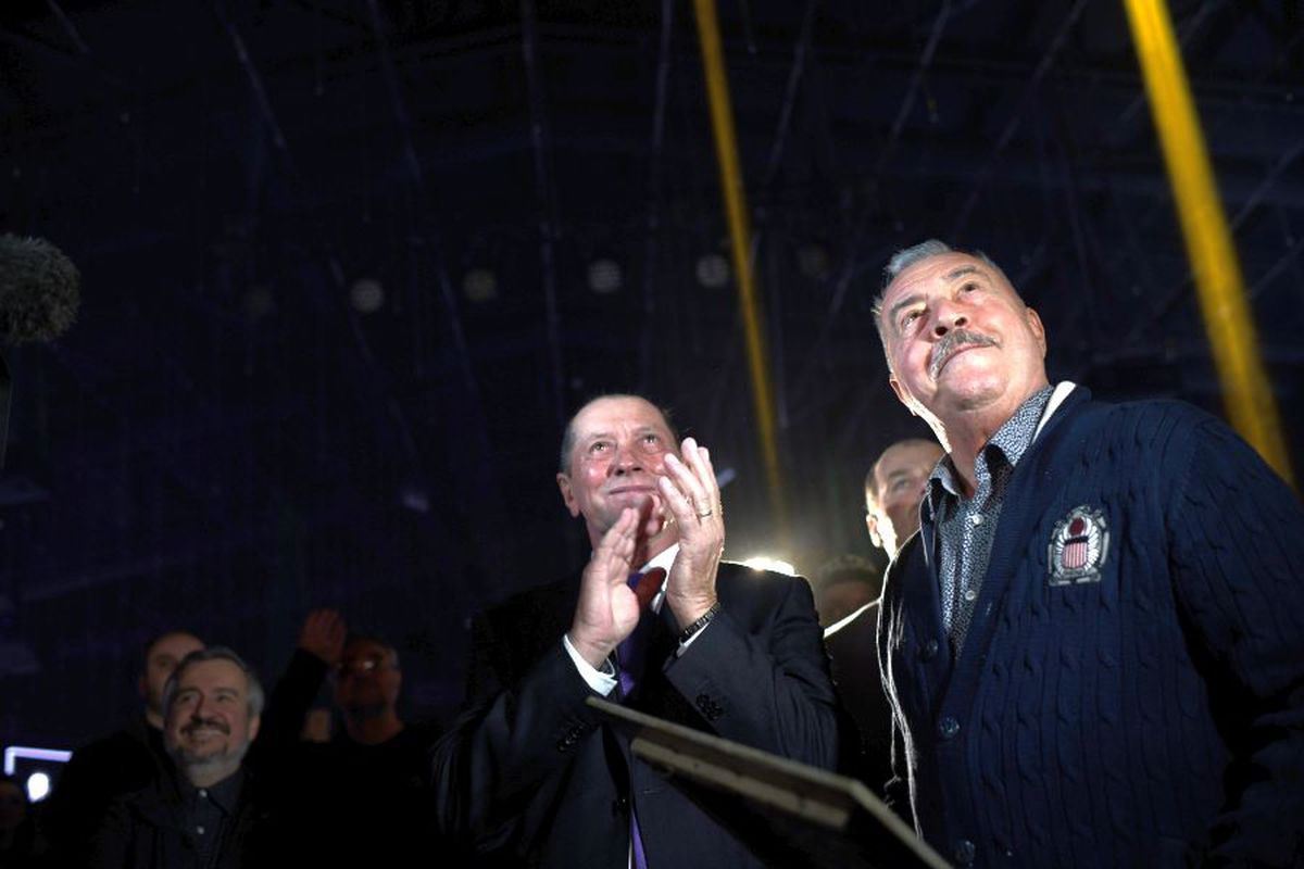 FOTO Ivan Patzaichin, petrecere-surpriză în club, cu 500 de prieteni