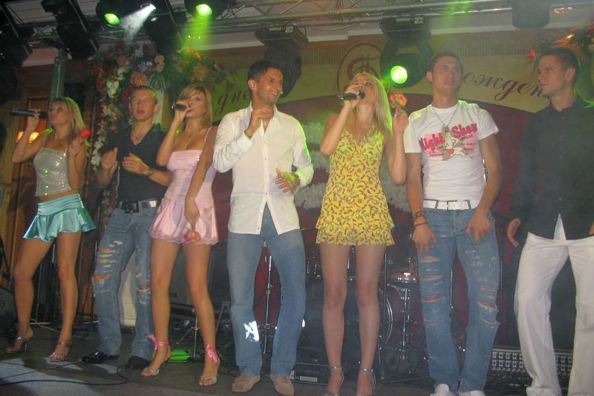 REPORTAJ DIN JAPONIA // Răzvan Lucescu provocat de GSP! Viața în 14 imagini: gestul tâmpit din Ghencea și petrecerea de neuitat: „În avion am început să dirijez în fața pasagerilor. Două doamne în vârstă se uitau șocate”