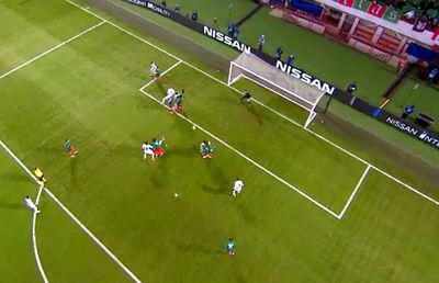 LIGA CAMPIONILOR // VIDEO Autogol caraghios în Rusia, în meciul dintre Lokomotiv Moscova și Leverkusen!