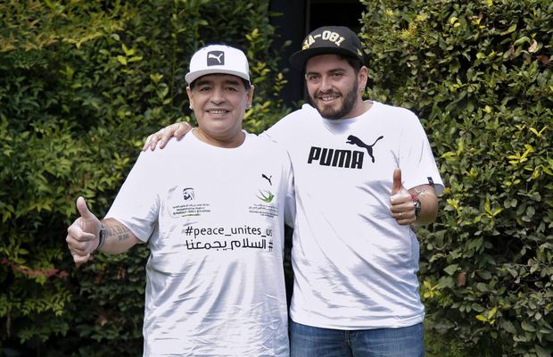 Infectat cu COVID-19, fiul lui Diego Maradona a vrut să părăsească spitalul pentru a participa la înmormântarea tatălui: „Trebuie să merg la el”