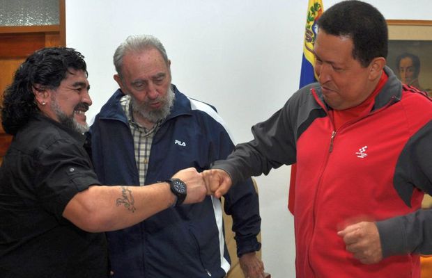 „Maradona nu trebuie căinat, ci condamnat!” » Radu Naum, drastic: „Ce e în neregulă cu lumea care îl plânge ipocrit pe acest 'oț?”