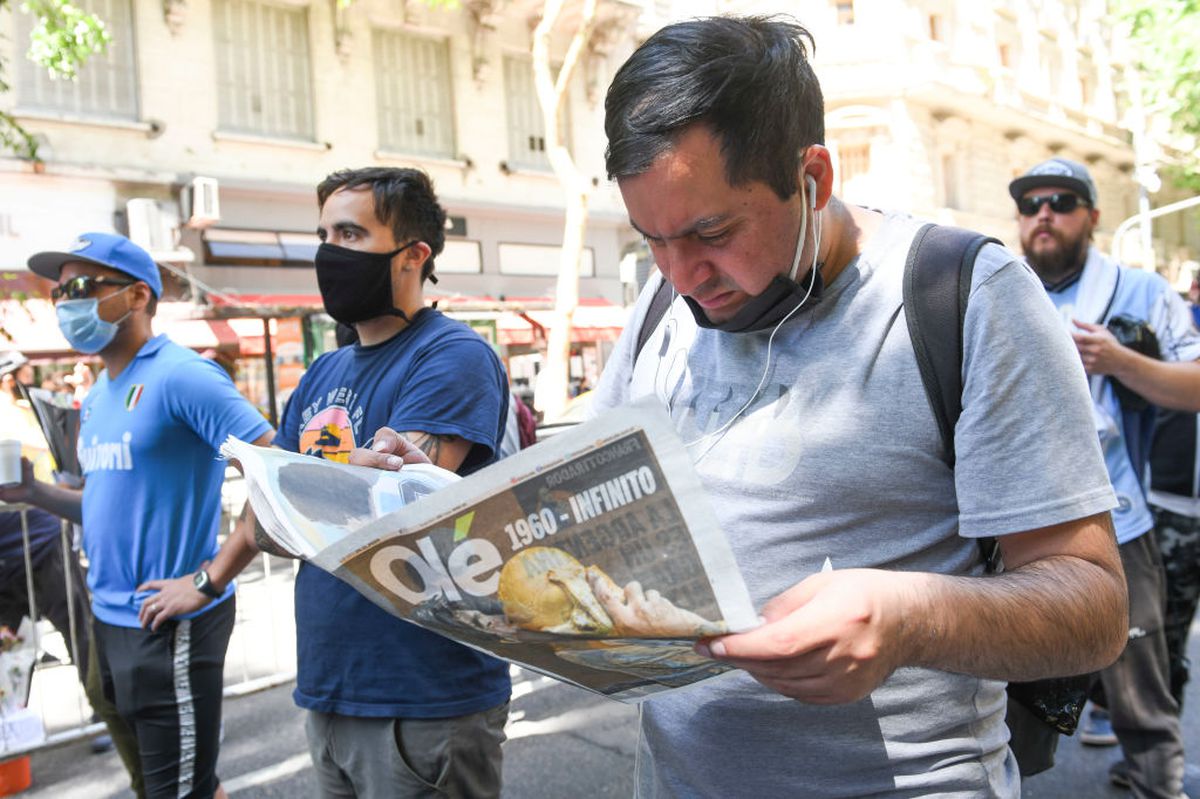 Scrisoarea lui Emmanuel Macron la moartea lui Diego Maradona: „A vrut, cu acest gest, să rezolve dezbaterea secolului?”