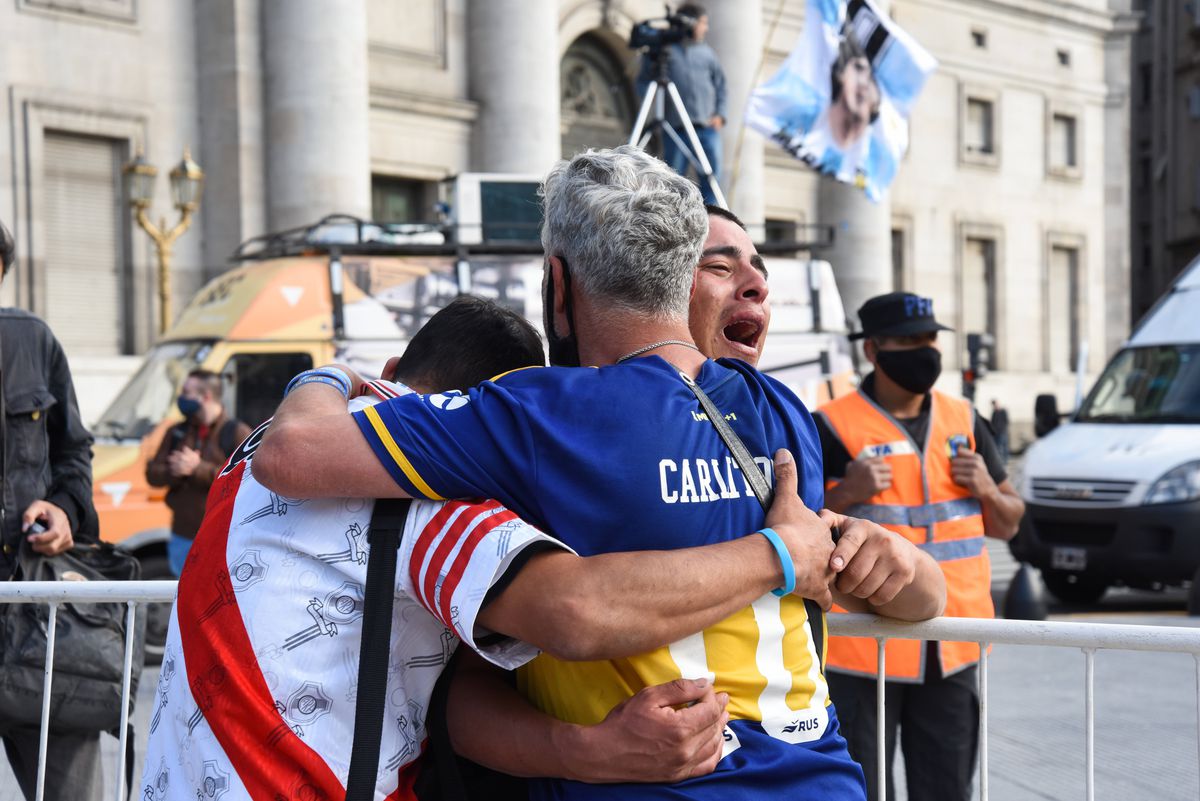 VIDEO Un vecin al lui Diego Maradona a publicat ultima filmare cu regretatul argentinian » Cum a impresionat un copil