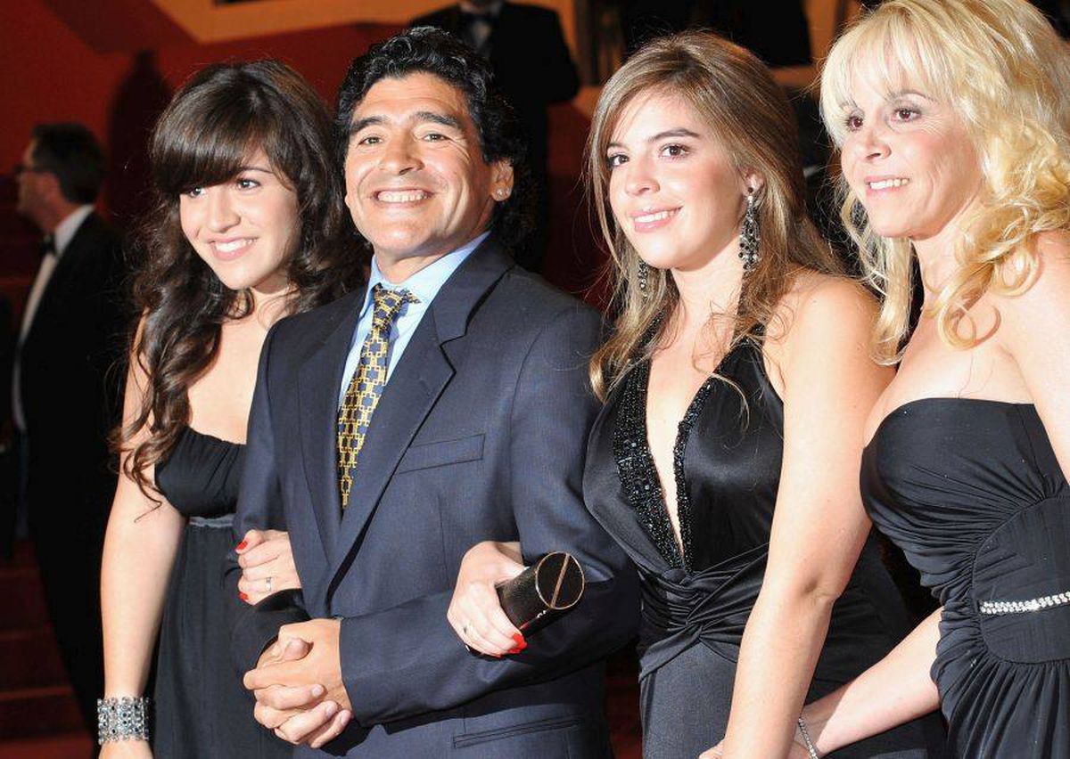 Averea lui Diego Maradona » Cu câți bani a rămas „El Pibe D'Oro” după o carieră fabuloasă