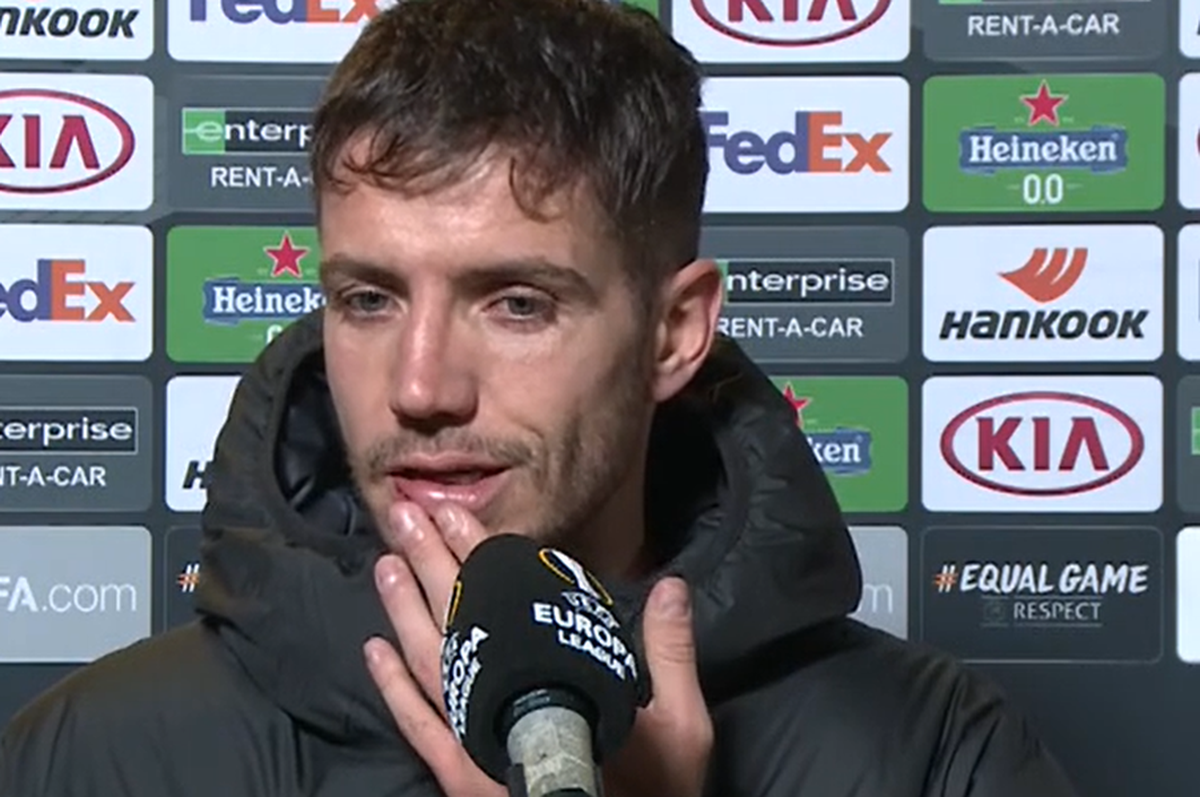 CFR Cluj - AS Roma 0-2. Alex Chipciu a apărut cu buza spartă la interviu: „Îmi dau viața pe teren”