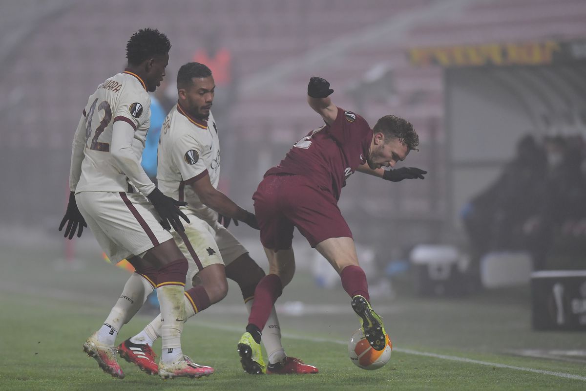 CFR Cluj - AS Roma 0-2. Concluziile lui Dan Petrescu: „Ce dracu' să mai zici?! Știți ce mi-a spus Mkhitaryan la bancă?”