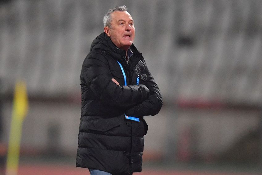 Dinamo - FCU Craiova 0-0. Dorind să scoată în evidență ghinionul pe care l-a avut echipa lui, Mircea Rednic a comis-o.