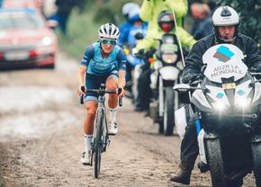 Sânge, pavate și un Tur al Franței „cadou” » Anul de excepție al ciclismului feminin
