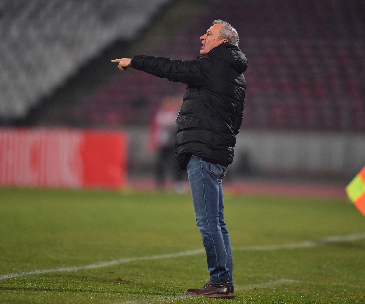 Stați jos, 4! Căpitanul Craiovei și schimbările lui Rednic s-au făcut de râs » Toate notele din Dinamo - FCU Craiova