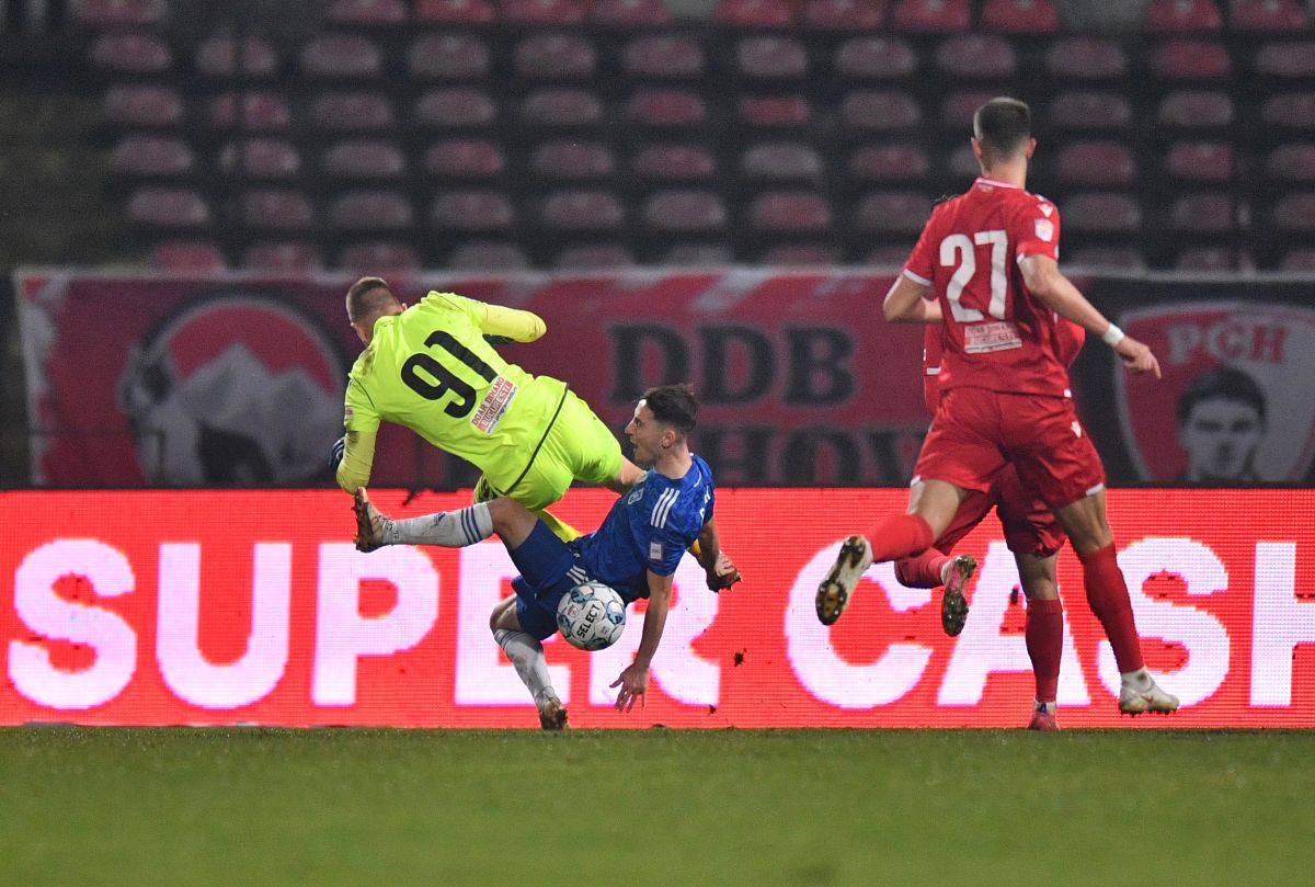 Cine îi mai salvează? 3 concluzii după derby-ul sărac Dinamo - FCU Craiova