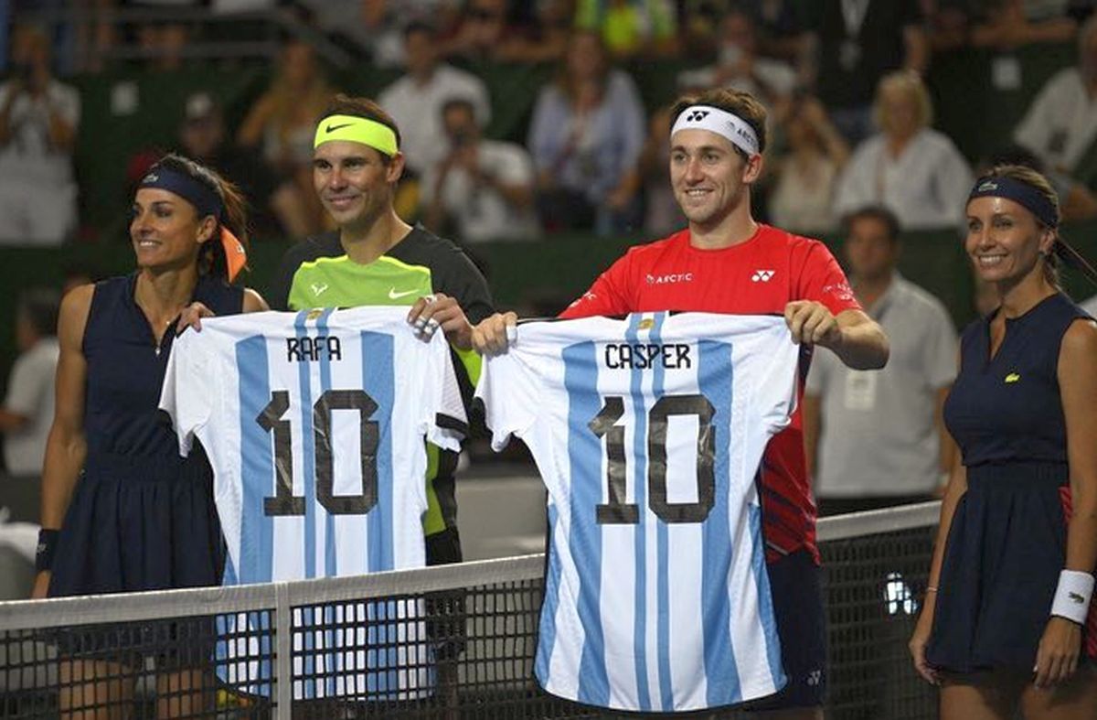 Gabriela Sabatini, într-o formă impresionantă, la 52 de ani! A „sclipit” în demonstrativul jucat cu Rafa Nadal