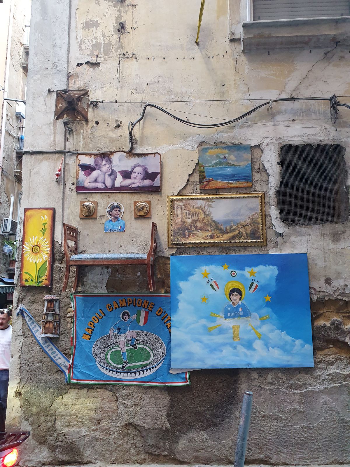 „Pelerinaj” în Napoli » Oamenii pentru care Maradona este Dumnezeu și care te învață că „Cel care iubește nu uită”