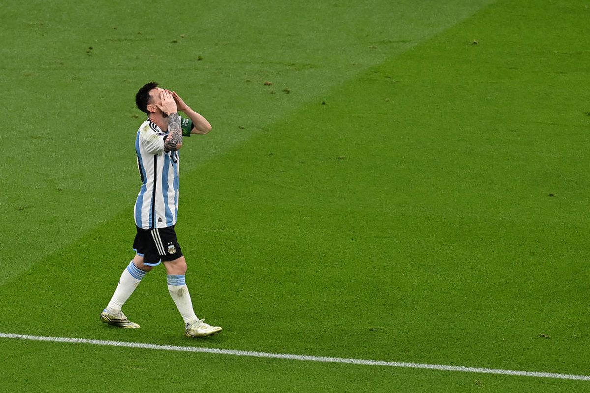 Copleșitor! Lionel Messi și-a făcut idolul să plângă pe bancă, imediat după reușita splendidă din meciul cu Mexic » Și antrenorul Scaloni a cedat!