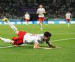 Lewandowski l-a egalat pe legendarul Pele și a început să plângă