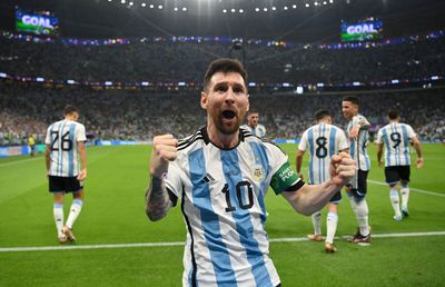 Descătușare! Messi, copleșit de emoții după golul cu care l-a egalat pe Maradona » Ce a strigat în fața galeriei