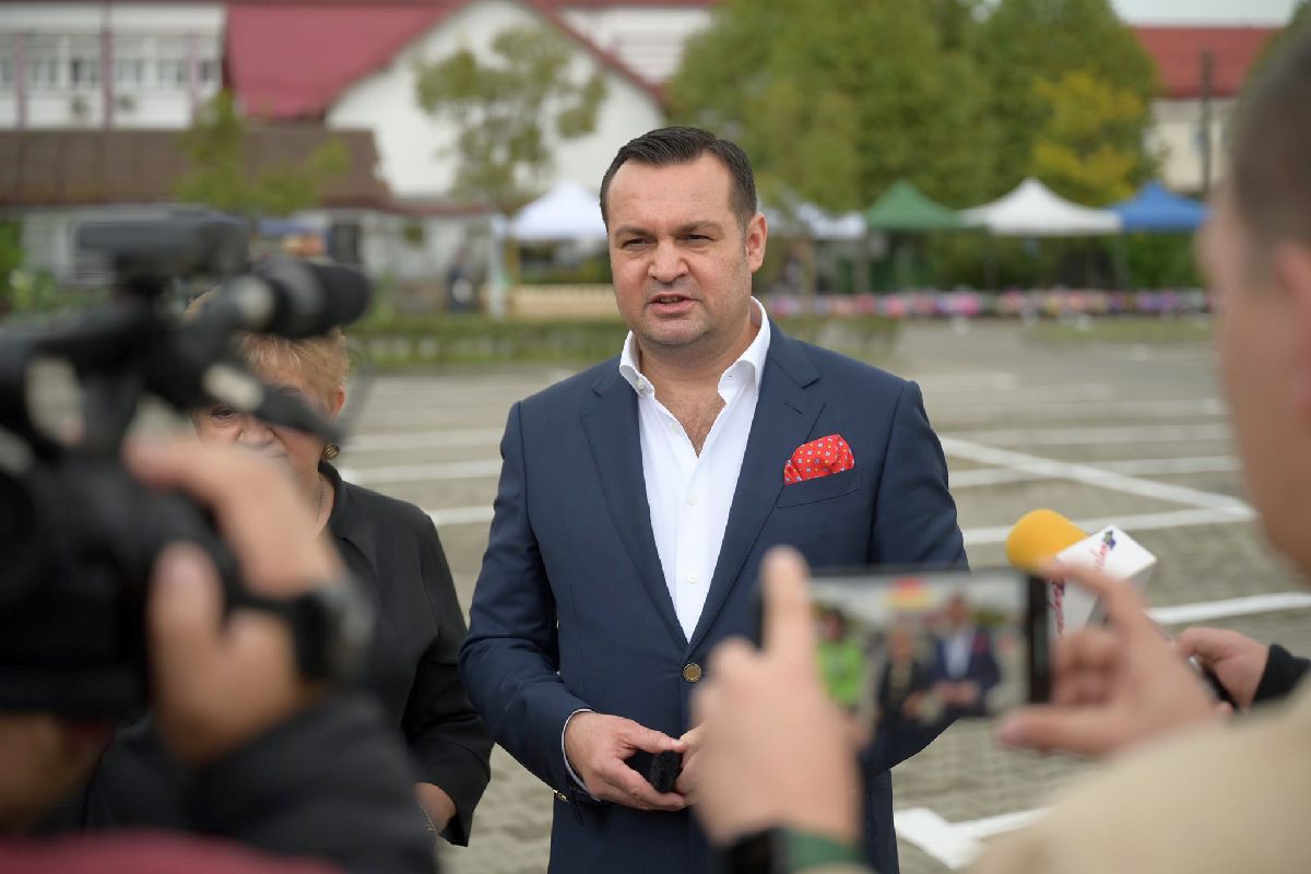 Cătălin Cherecheș, primarul-fugar implicat masiv în sportul românesc, a fost extrădat! Carantină la Arad, închisoare la Rahova
