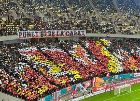 Duelul scenografiilor pe Arena Națională » Ce au afișat galeriile Dinamo și FCSB la Derby de România