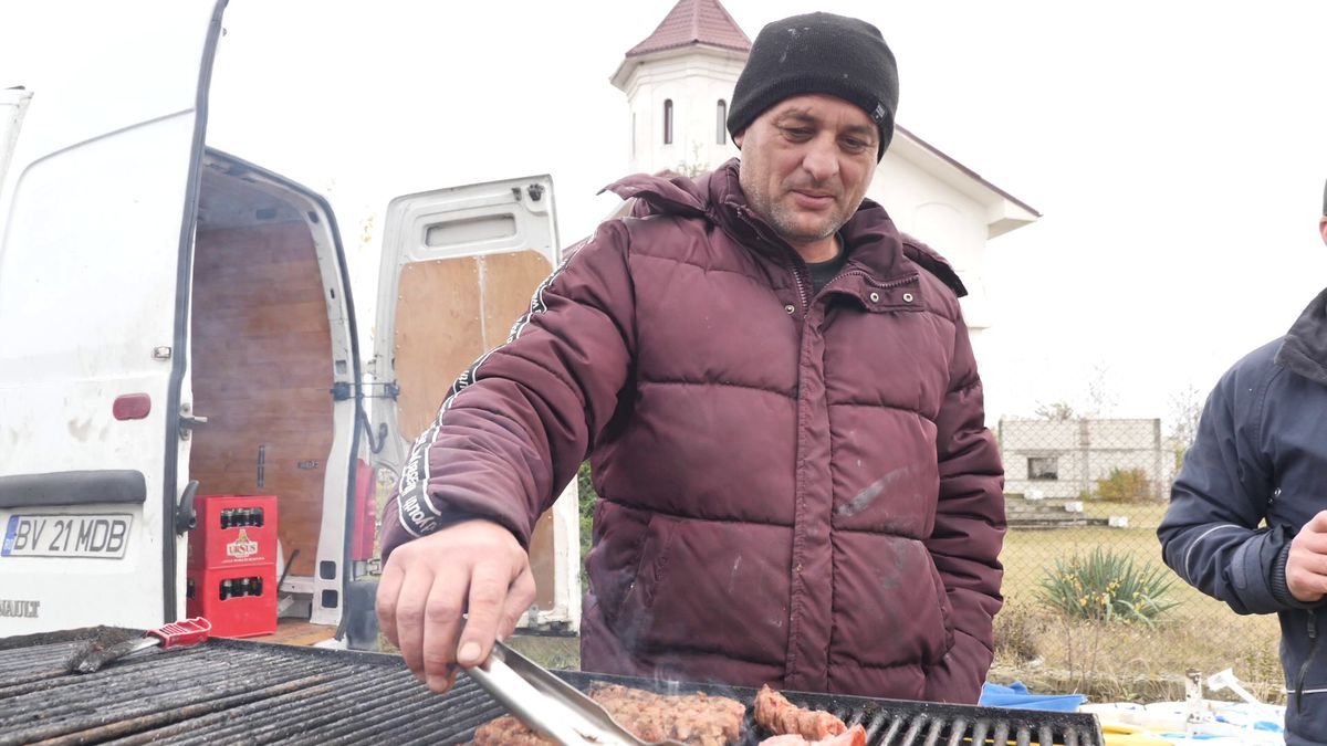 Vânătorul Rățoaia joacă cu mici și pastramă pe marginea terenului! „Uite-l și p-ăsta! Cu cerbul carpatin ne distrăm la maximum”