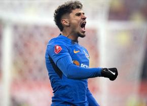 Florinel Coman, gol fabulos cu Dinamo » Execuție la indigo cu cea a lui Sterling