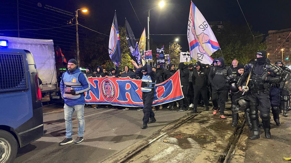 Tensiuni la Arena Națională » Burcă, luat în colimator: „Groparule! Ne-ai îmbolnăvit!”. Reacția antrenorului