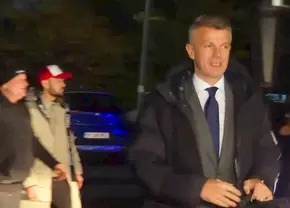 Tensiuni la Arena Națională » Burcă, luat în colimator: „Groparule! Ne-ai îmbolnăvit!”. Reacția antrenorului