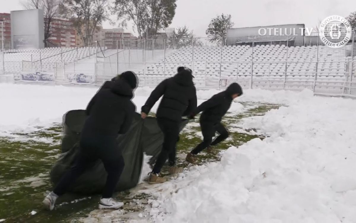 Dorinel Munteanu a pus mâna pe lopată și a dat zăpada înainte de Oțelul - Universitatea Craiova