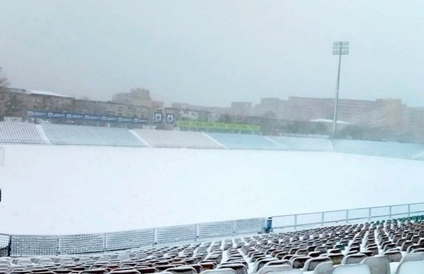 Jucătorii Universității, „prizonieri” în hotelul din Galați. S-au speriat de urgia de afară: „Nu poți deschide o ușă!”