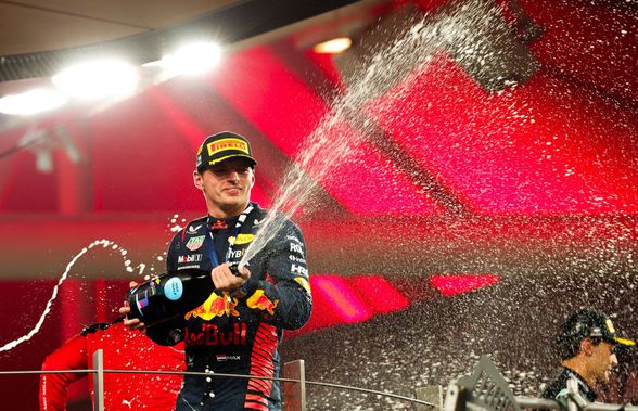 Max Verstappen a încheiat sezonul cu o victorie în Marele Premiu de la Abu Dhabi » Luptă pasionantă între Mercedes și Ferrari pentru locul al doilea