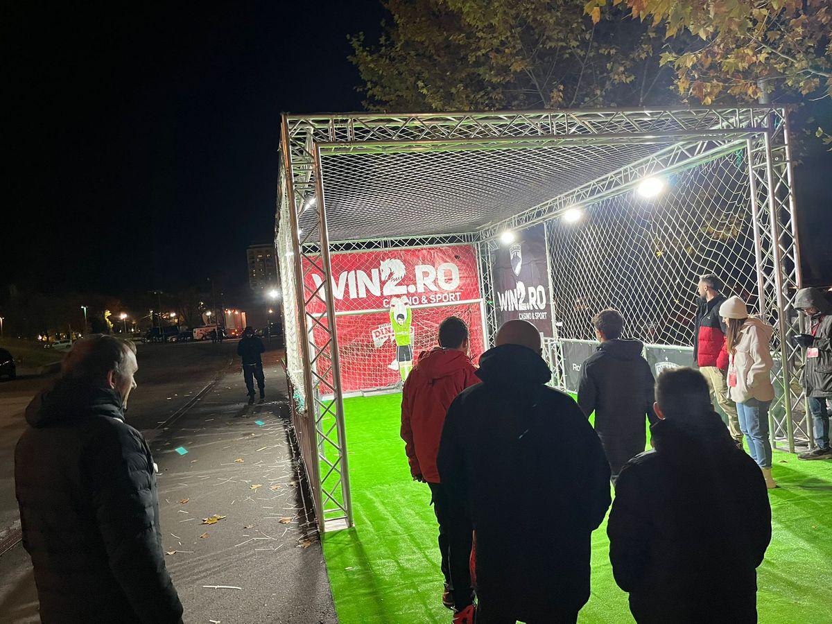 Tensiuni la Arena Națională » Burcă, luat în colimator: „Groparule! Ne-ai îmbolnăvit!”. Reacția antrenorului