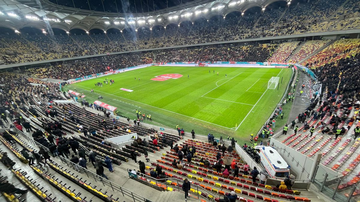 Ce nu s-a văzut la TV în Dinamo - FCSB » Galeria lui Mustață, ironie cu dublu impact: „Piară tot Sudu' din țară”