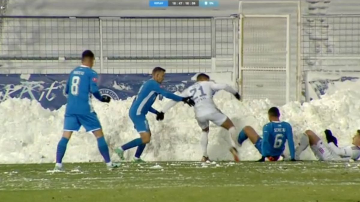 Penalty-ul comis de Screciu în Oțelul - CSU Craiova