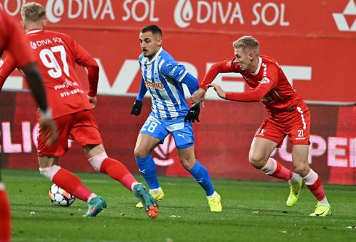 Mitriță a marcat golul decisiv în UTA - Universitatea Craiova 1-2 / sursă foto: Facebook @Universitatea Craiova