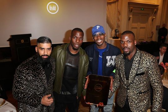 Paul Pogba, cu șapcă, și frații săi