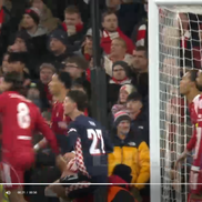 Hențul lui van Dijk din Liverpool - PSV // FOTO: captură Digi Sport