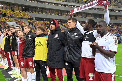 Christopher Braun (primul din dreapta) nu va mai primi prelungirea actualului acord cu Rapid. Foto: Imago Images