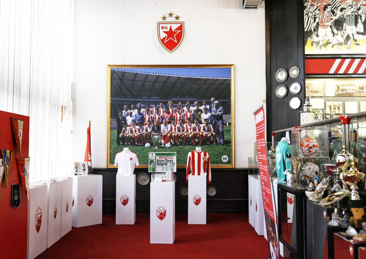 Imagini de la muzeul celor de la Steaua Roșie Belgrad