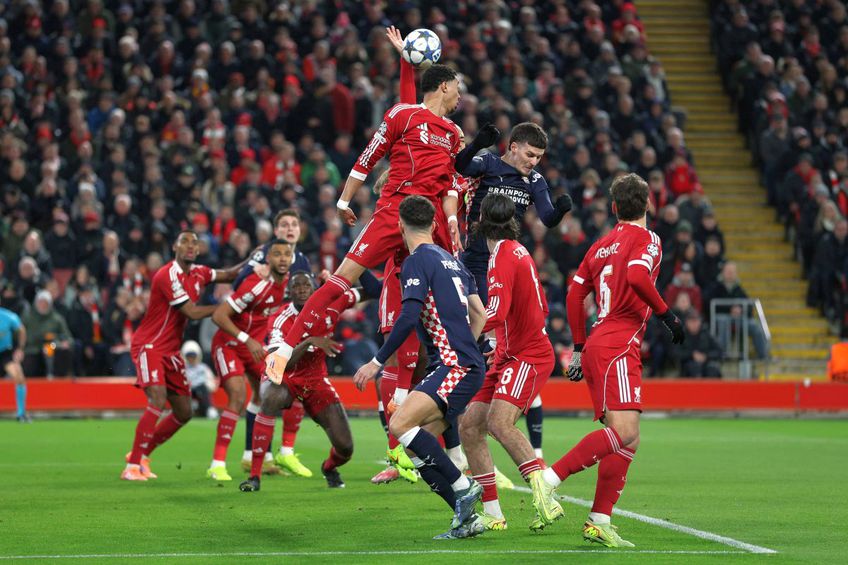 Van Dijk a făcut penalty în Liverpool - PSV // foto: Imago Images