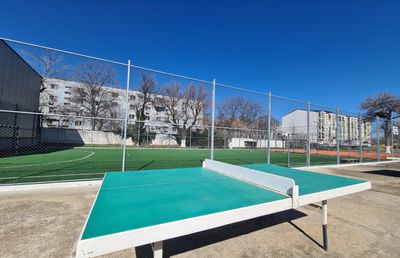 Mai multe școli din București își „privatizează” sălile de sport » Care sunt unitățile vizate