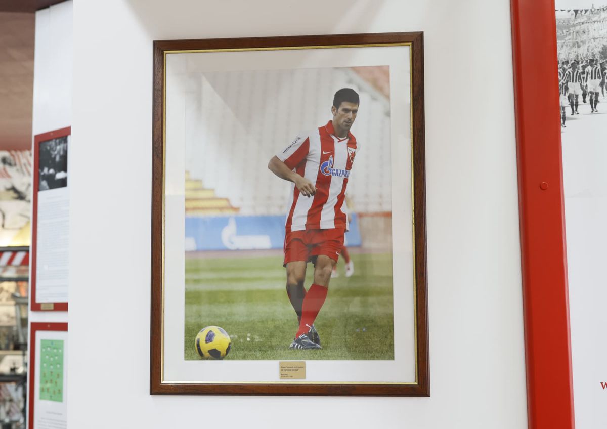 Imagini de la muzeul celor de la Steaua Roșie Belgrad