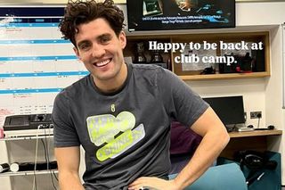 Fotbalistul celebru a postat o fotografie cu el și i-a uimit pe englezi » Nu l-au recunoscut la revenirea după accidentare: „Cine este?”